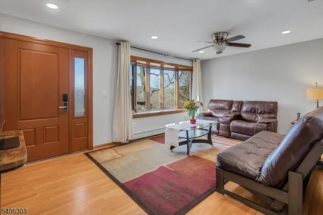 $555,000 | 25 Sunset Trail, Rockaway, NJ 07866