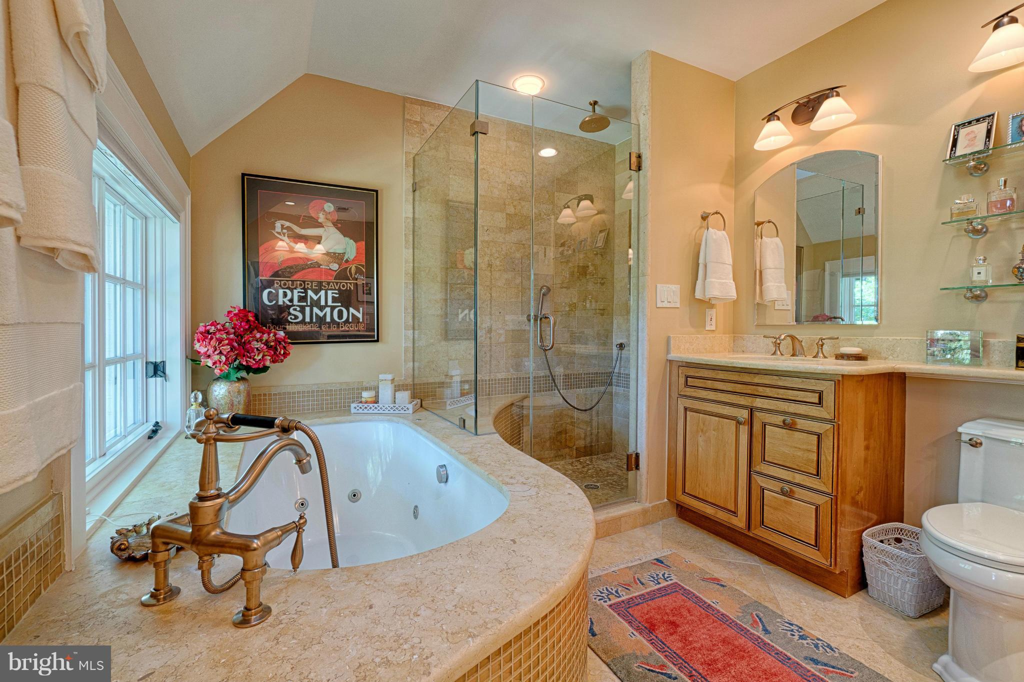 3615 North Glebe Road Arlington, VA 22207 - Photo 22 of 30 a very nice looking room with a couch