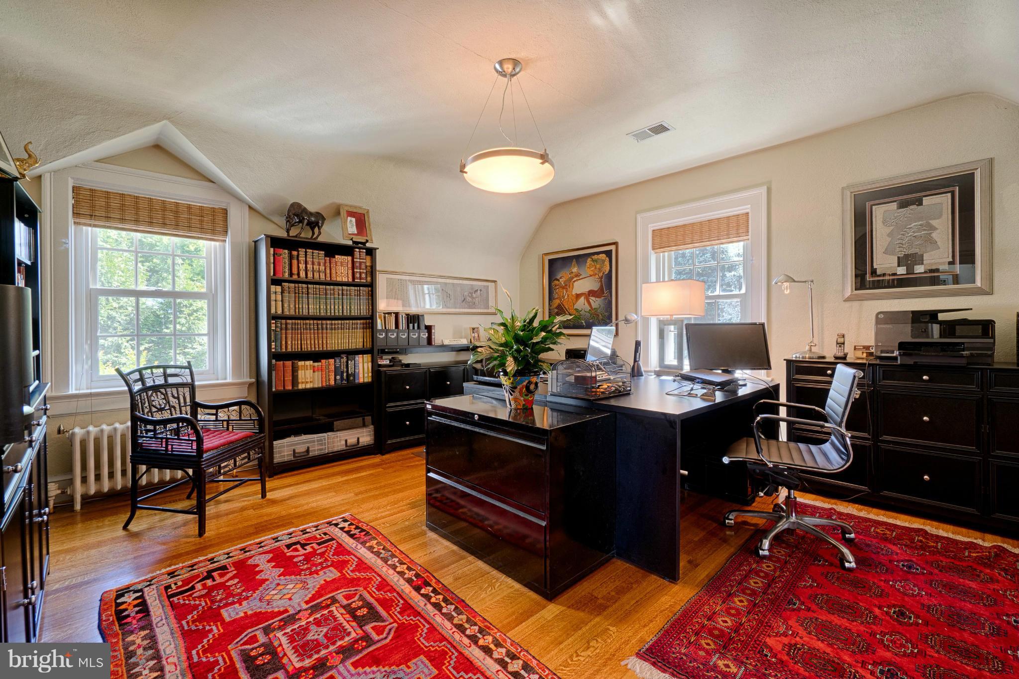 3615 North Glebe Road Arlington, VA 22207 - Photo 26 of 30 a living room with furniture lamps and wooden floor