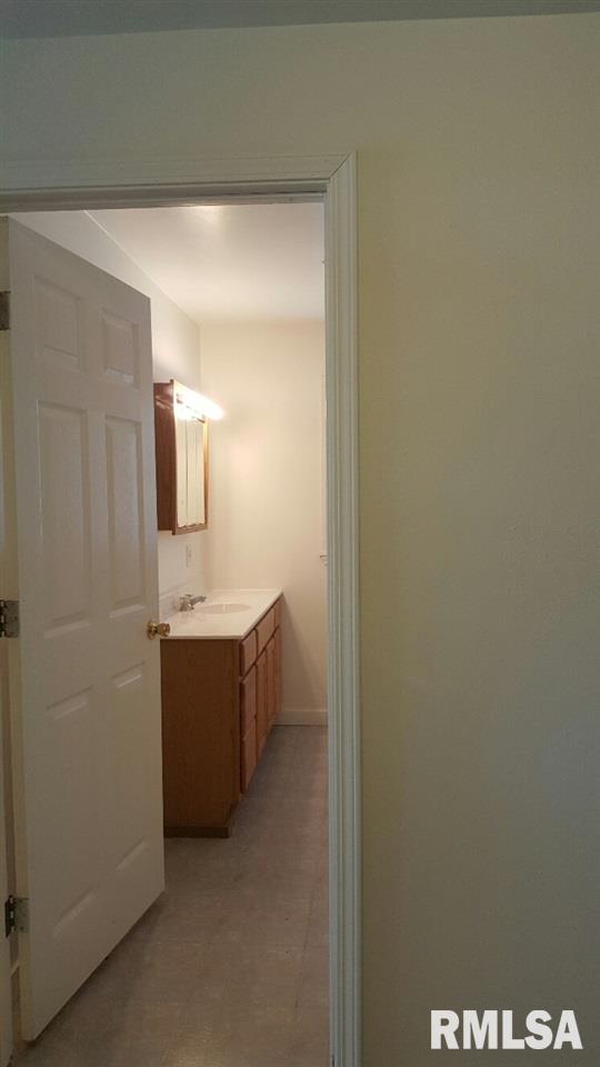 601 West Orchard Street Macomb, IL 61455 - Photo 9 of 15