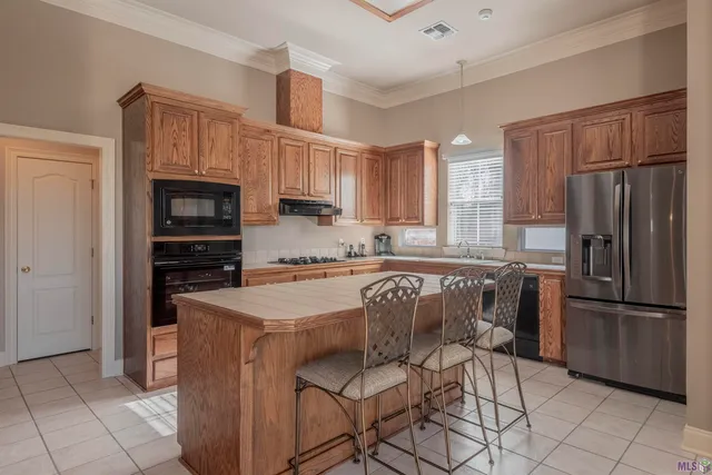 $425,000 | 825 Wordsworth Drive, Baton Rouge, LA 70810