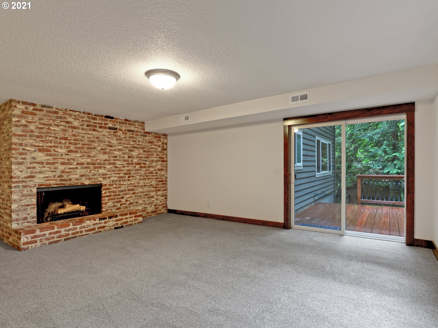 2011 Ridgewood Lane Lake Oswego, OR 97034 - Photo 17 of 29 Gallery Image 17