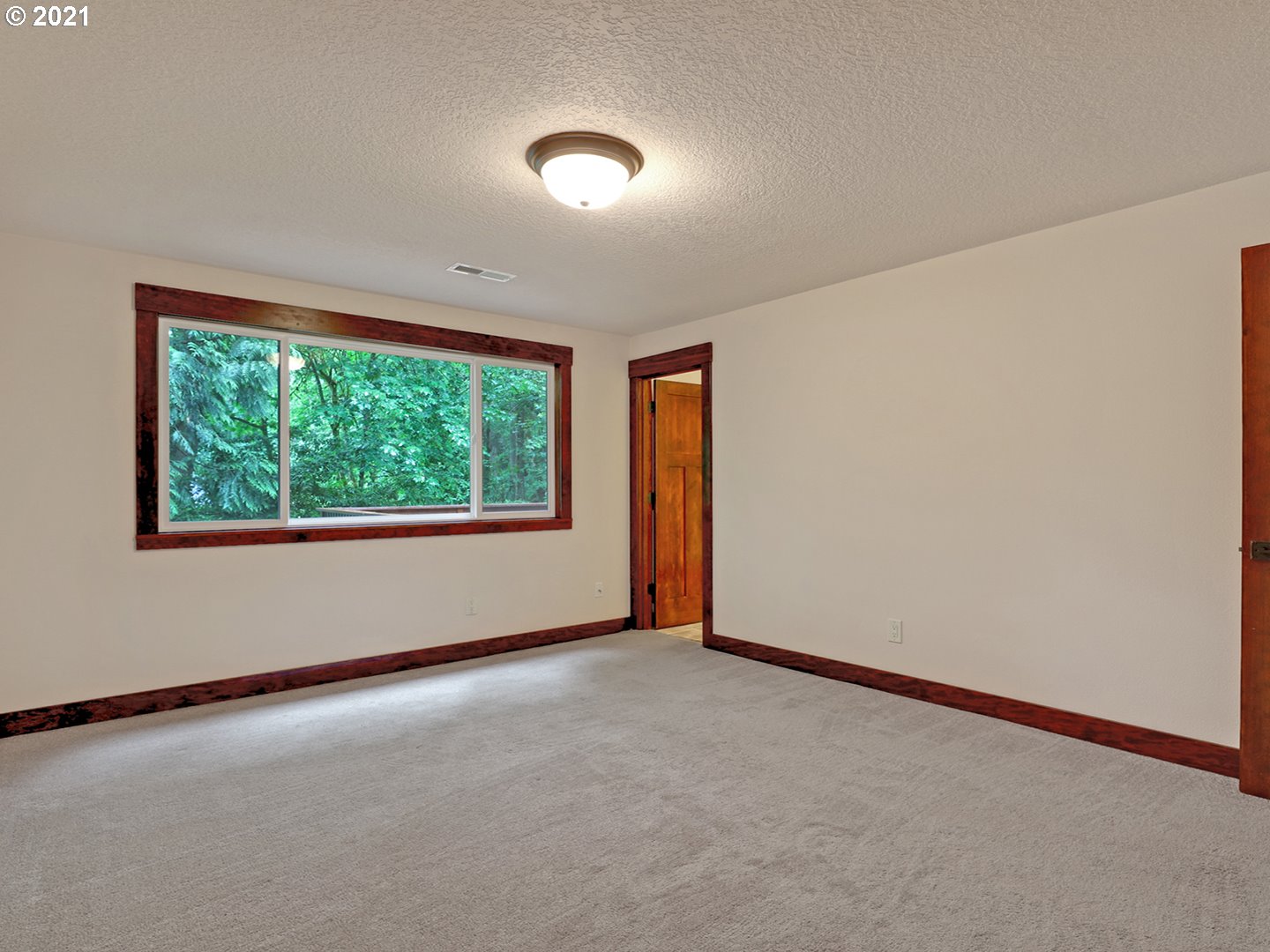 2011 Ridgewood Lane Lake Oswego, OR 97034 - Photo 19 of 29 Gallery Image 19