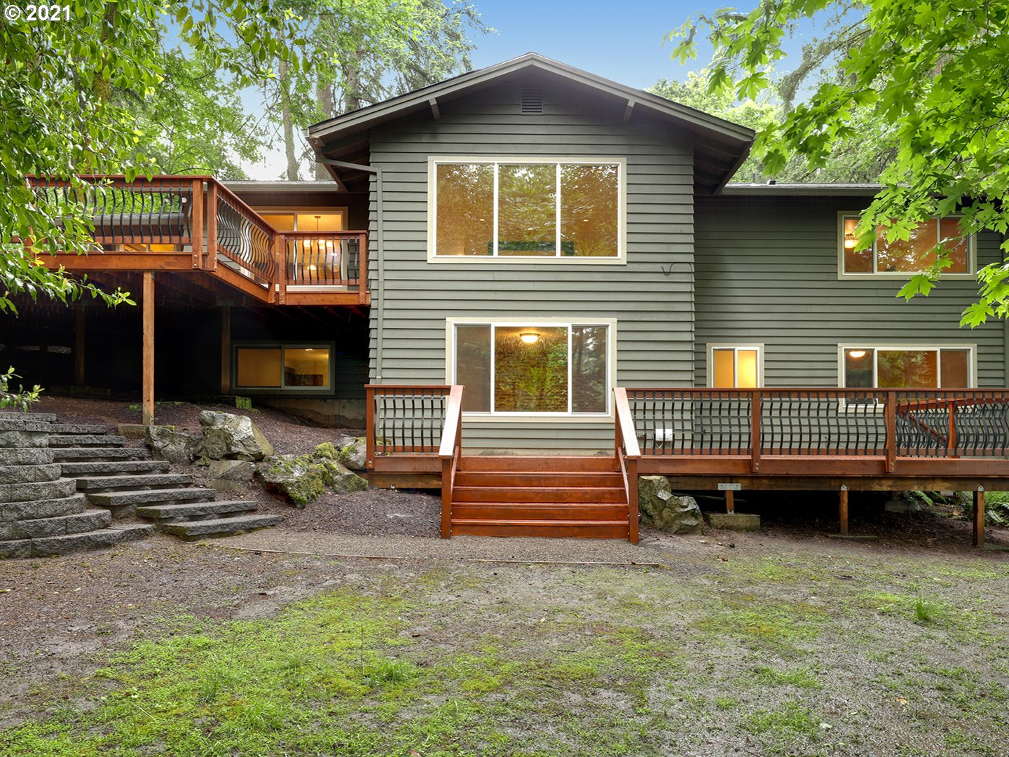 2011 Ridgewood Lane Lake Oswego, OR 97034 - Photo 25 of 29 Gallery Image 25