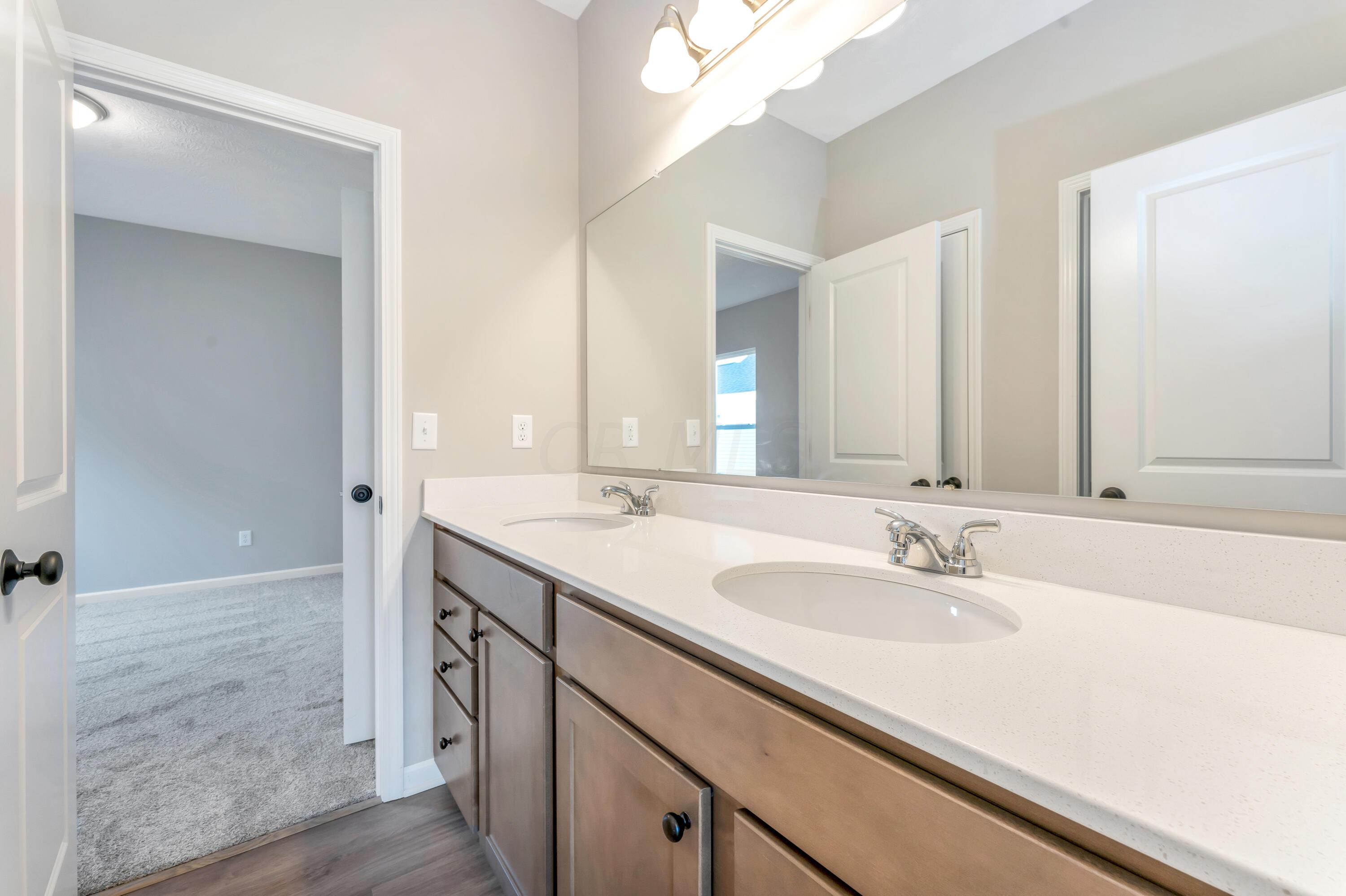 359 Passina Road Delaware, OH 43015 - Photo 5 of 20 DSC04561-2