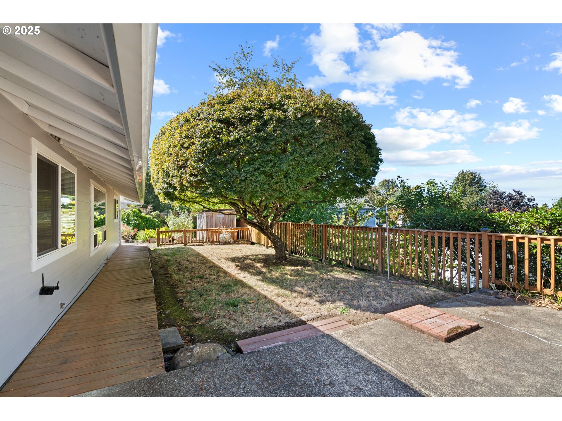 3285 Northeast 5th Street Gresham, OR 97030 - Photo 27 of 35 a view of a backyard