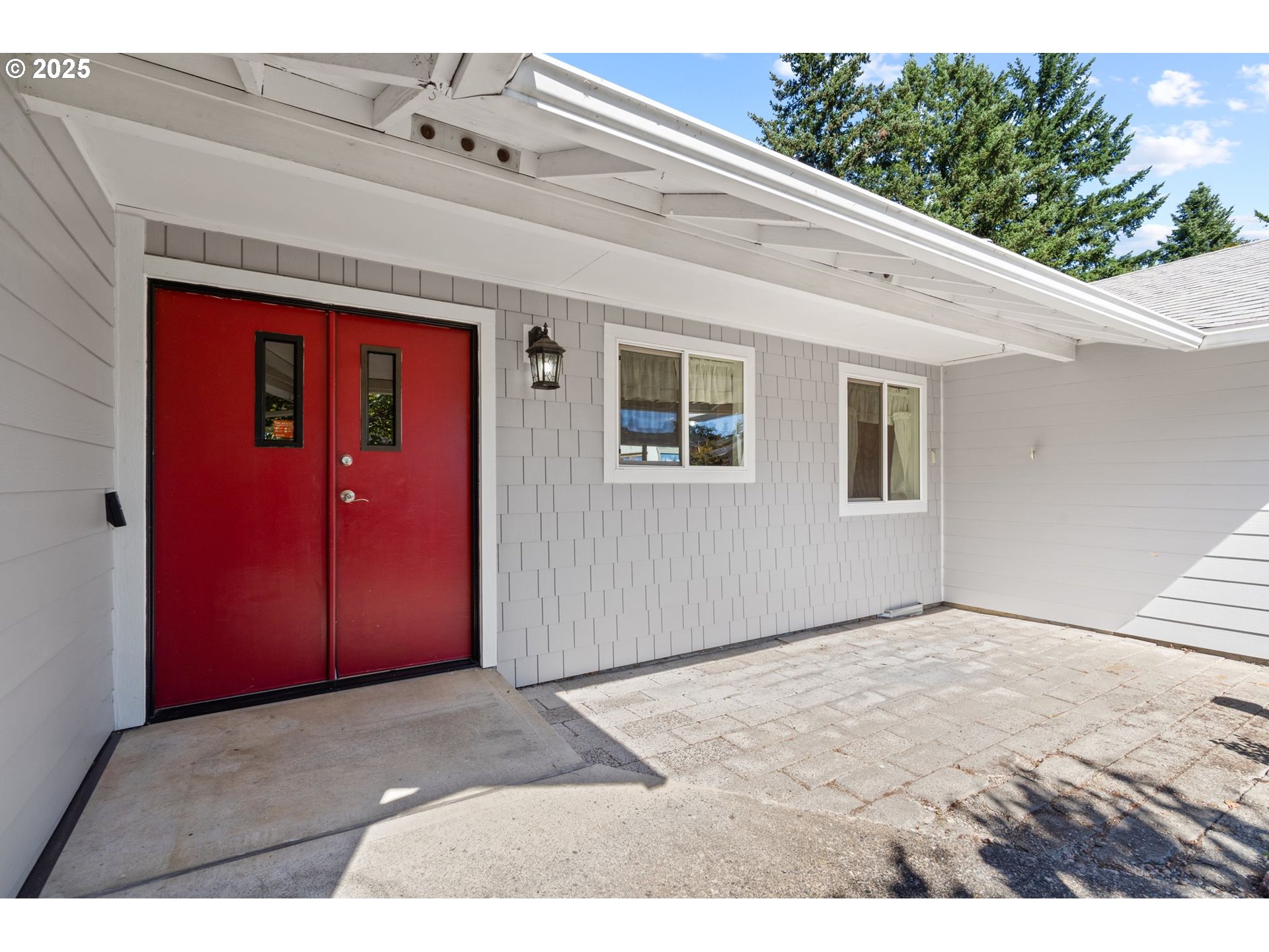 3285 Northeast 5th Street Gresham, OR 97030 - Photo 3 of 35 a view of outdoor space