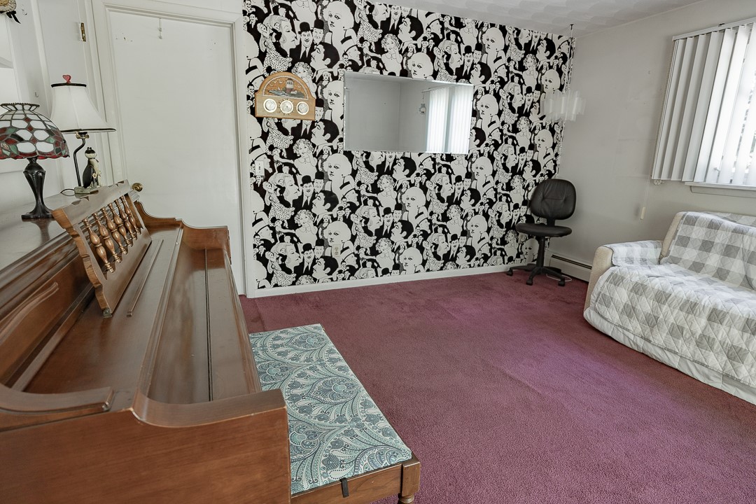 3992 Canandaigua Road Walworth, NY 14568 - Photo 23 of 47 sitting room/bdrm 4