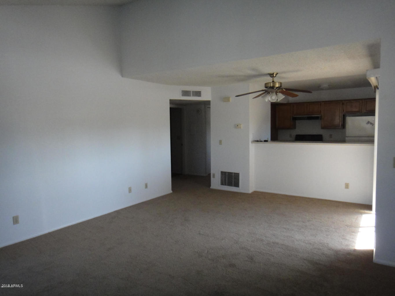 623 West Guadalupe Road, Unit 237 Mesa, AZ 85210 - Photo 3 of 20 237 2 Living room