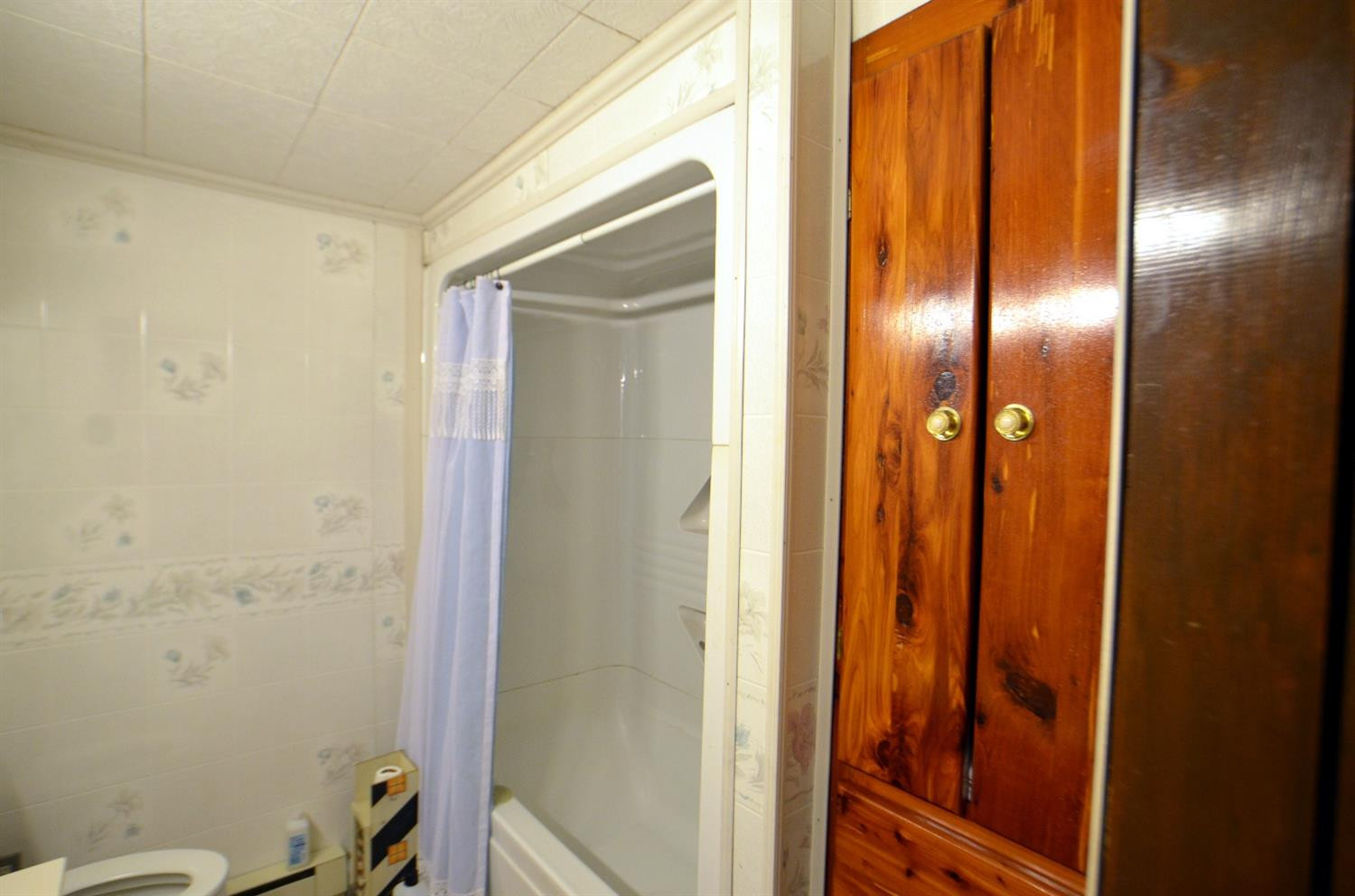 25 Morefield Road Ravenna, KY 40472 - Photo 25 of 60 Hand made cabinetry and full size shower