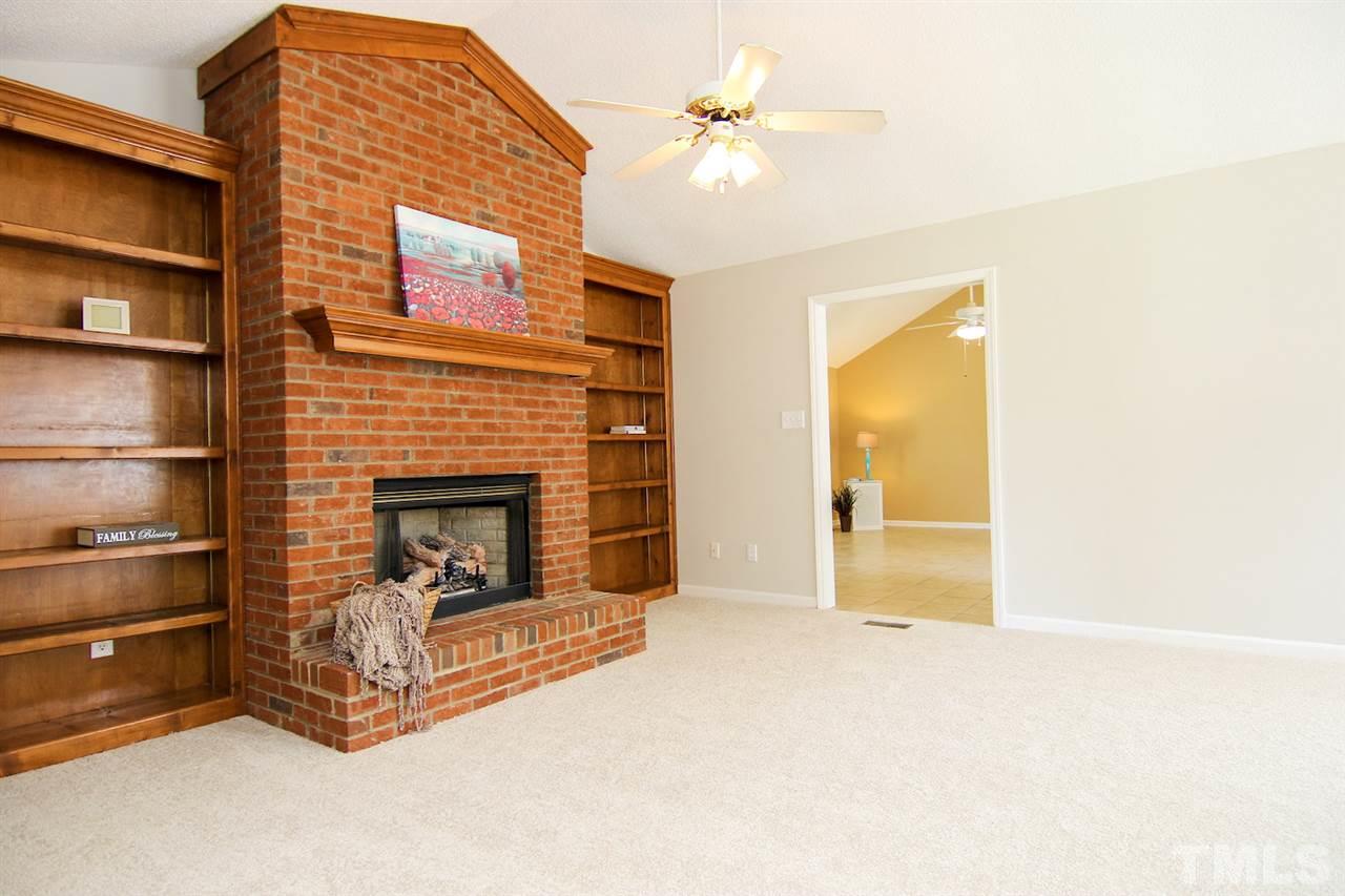 100 Rope Swing Circle Benson, NC 27504 - Photo 6 of 25 Gallery Image 6