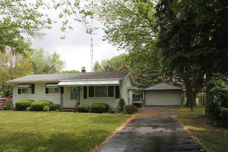 4503 Torrey Road Flint, MI 48507 - Photo 24 of 34 20455327-23.JPG