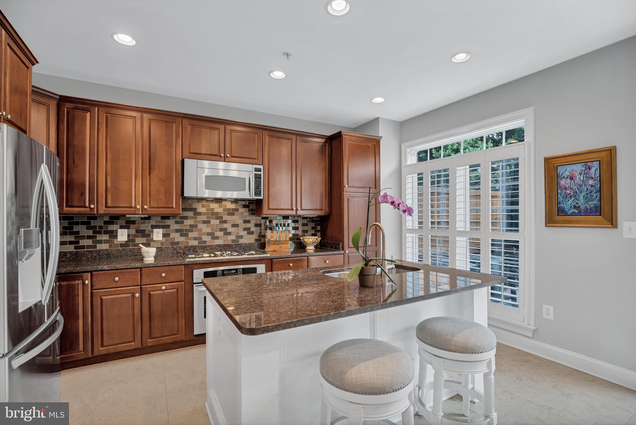 1511 Portner Road Alexandria, VA 22314 - Photo 13 of 67 Oversized Kitchen Island & Breakfast Bar