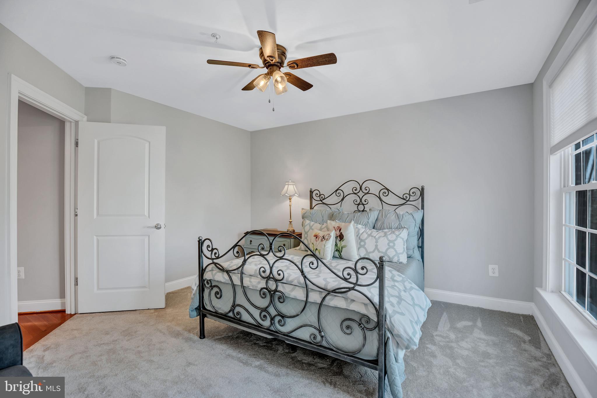 1511 Portner Road Alexandria, VA 22314 - Photo 32 of 67 Spacious Third Bedroom with Ceiling Fan & Light