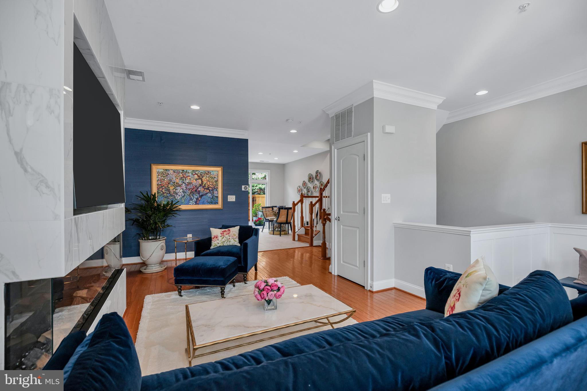 1511 Portner Road Alexandria, VA 22314 - Photo 5 of 67 Elegant & Spacious Main Living Area