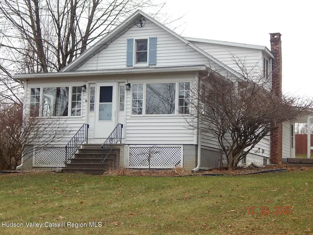 $324,800 | 118 Ingalside Road, Greenville, NY 12083