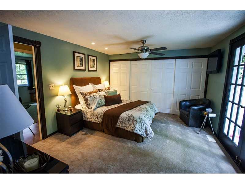 8068 Hawthorne Road Indianapolis, IN 46256 - Photo 13 of 24 Gallery Image 13
