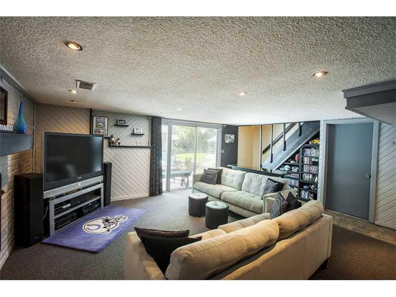 8068 Hawthorne Road Indianapolis, IN 46256 - Photo 18 of 24 Gallery Image 18