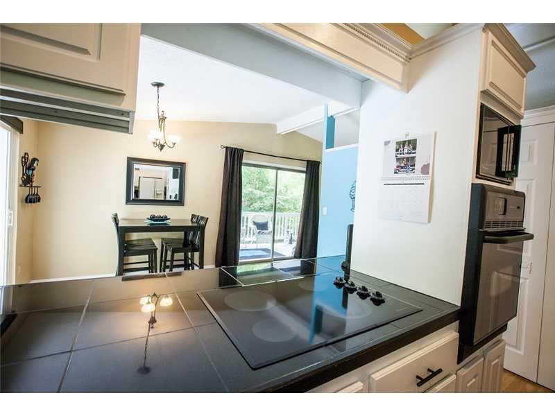 8068 Hawthorne Road Indianapolis, IN 46256 - Photo 7 of 24 Gallery Image 7