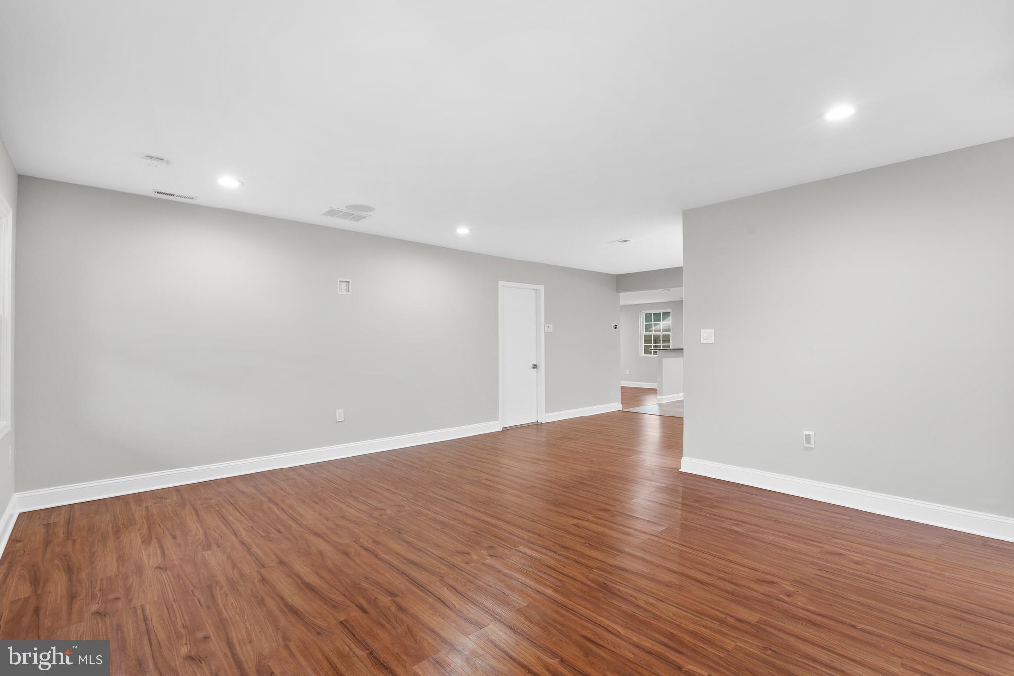 19 Prunewood Road Levittown, PA 19056 - Photo 5 of 48 Gallery Image 5