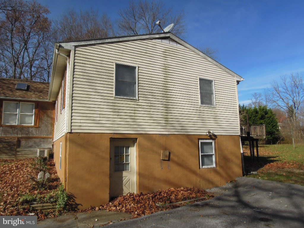 219 Almost Heaven Road Falling Waters, WV 25419 - Photo 2 of 17 Exterior (General)