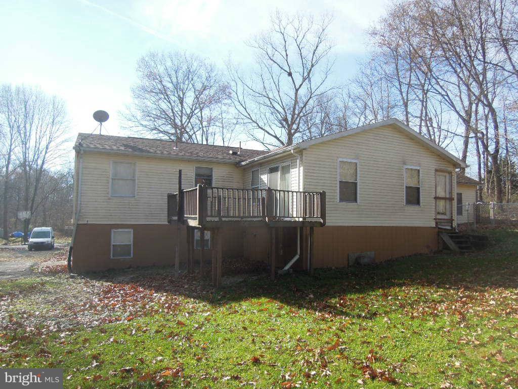 219 Almost Heaven Road Falling Waters, WV 25419 - Photo 3 of 17 Exterior (Rear)