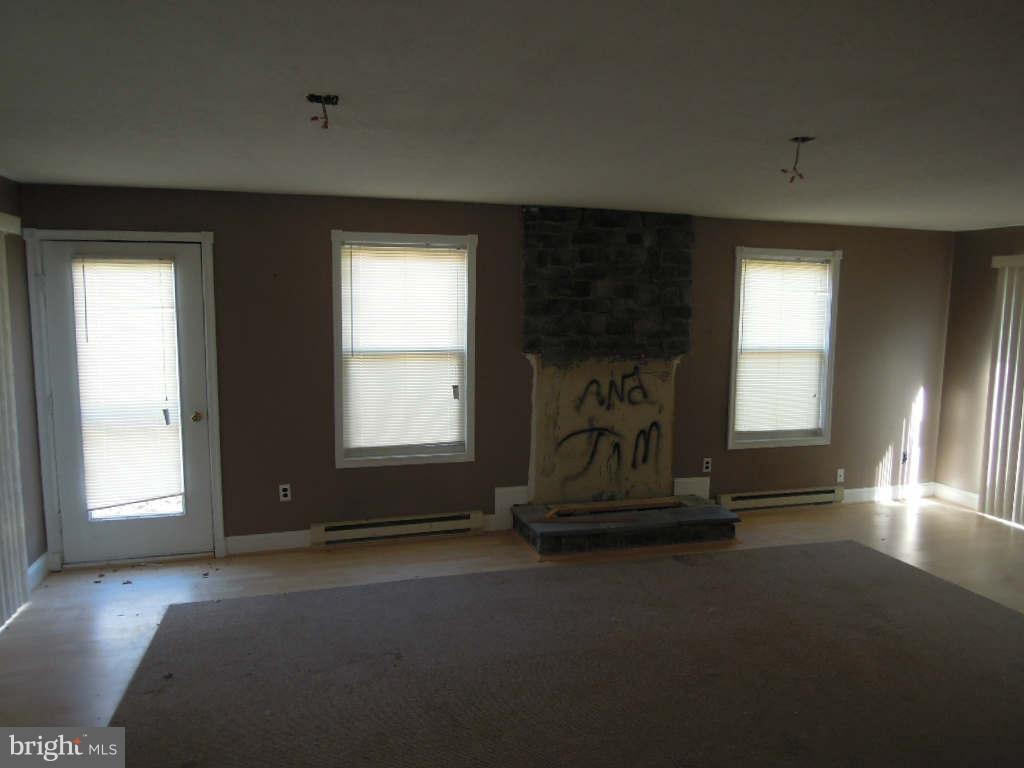 219 Almost Heaven Road Falling Waters, WV 25419 - Photo 9 of 17 Family Room