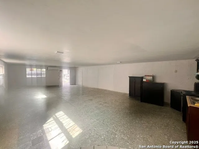 $850 | 1817 1/2 Lincoln Street, Laredo, TX 78040