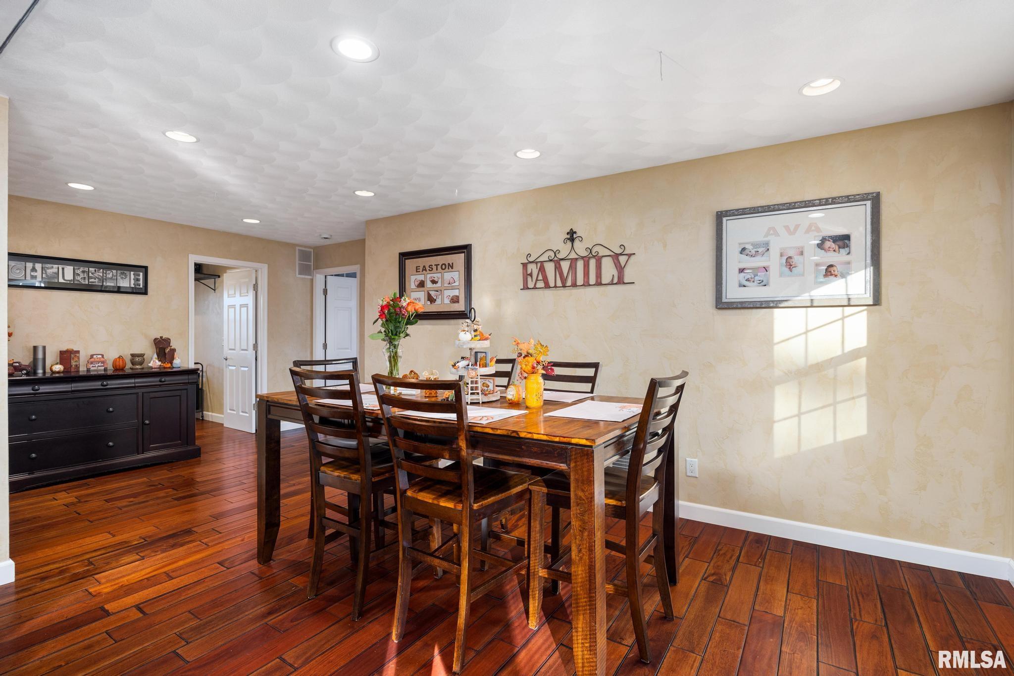 15945 Gresham Road Mackinaw, IL 61755 - Photo 12 of 54