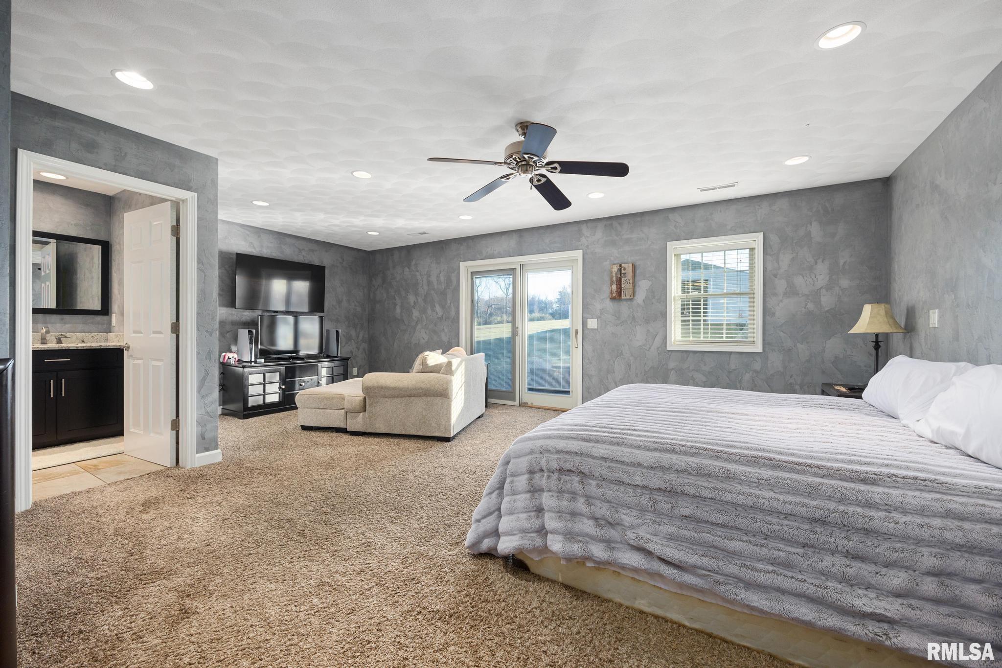 15945 Gresham Road Mackinaw, IL 61755 - Photo 16 of 54