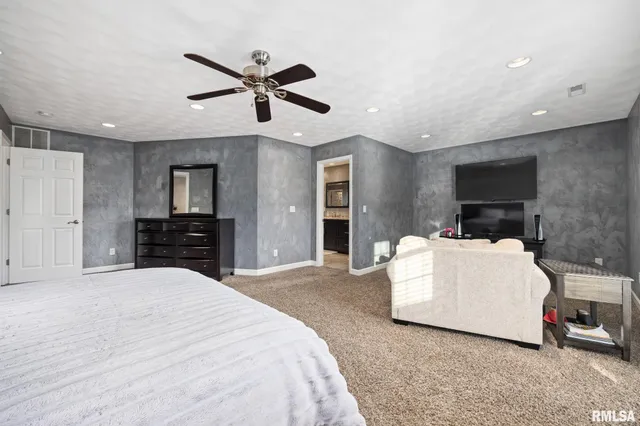 $565,000 | 15945 Gresham Road, Mackinaw, IL 61755