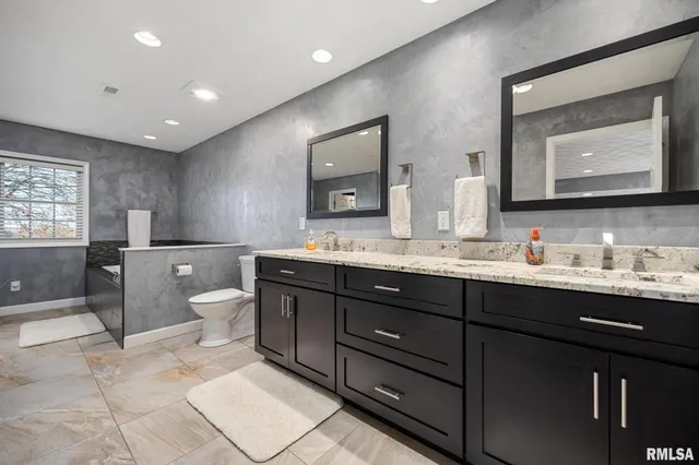 $565,000 | 15945 Gresham Road, Mackinaw, IL 61755