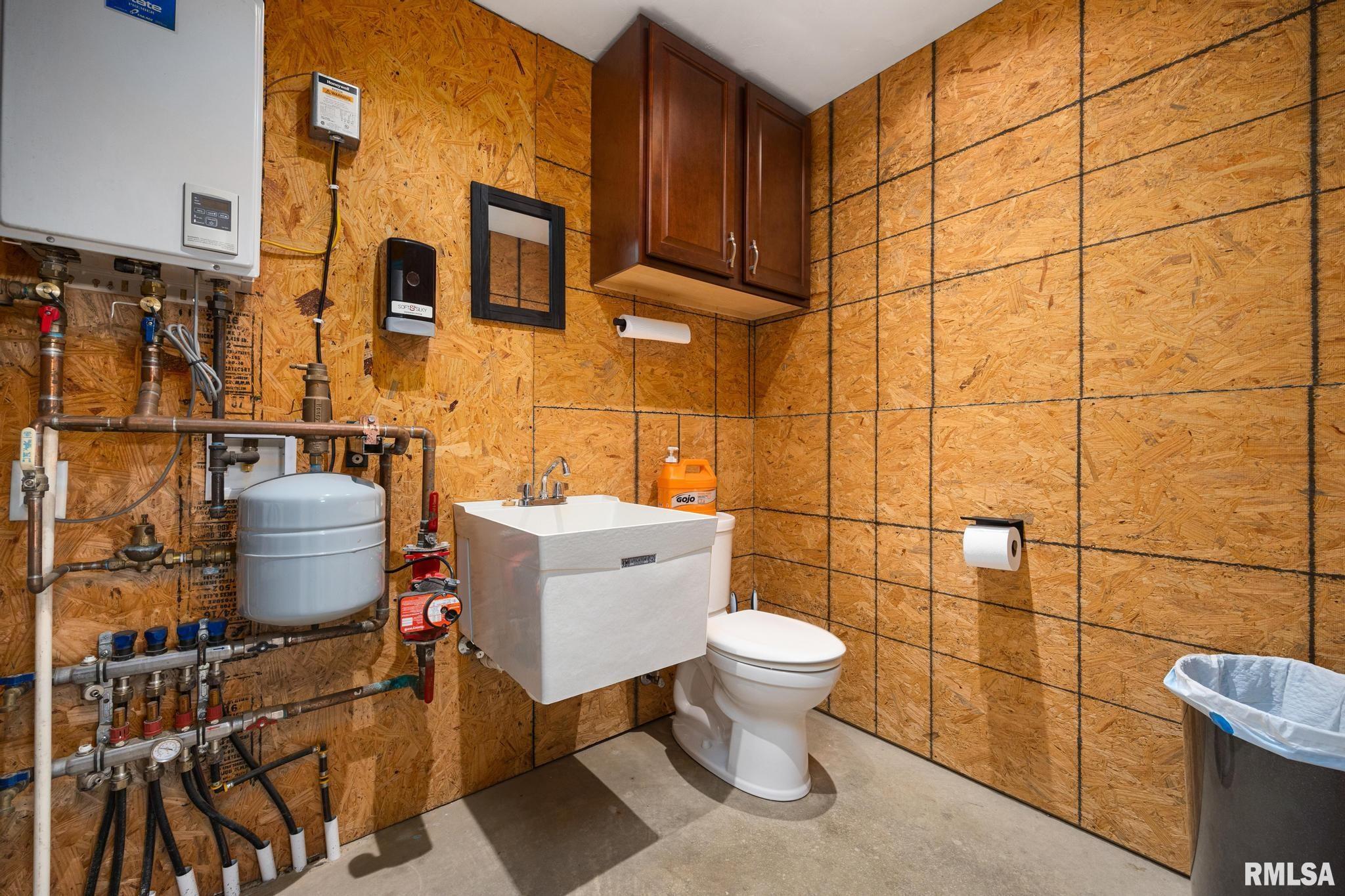 15945 Gresham Road Mackinaw, IL 61755 - Photo 35 of 54