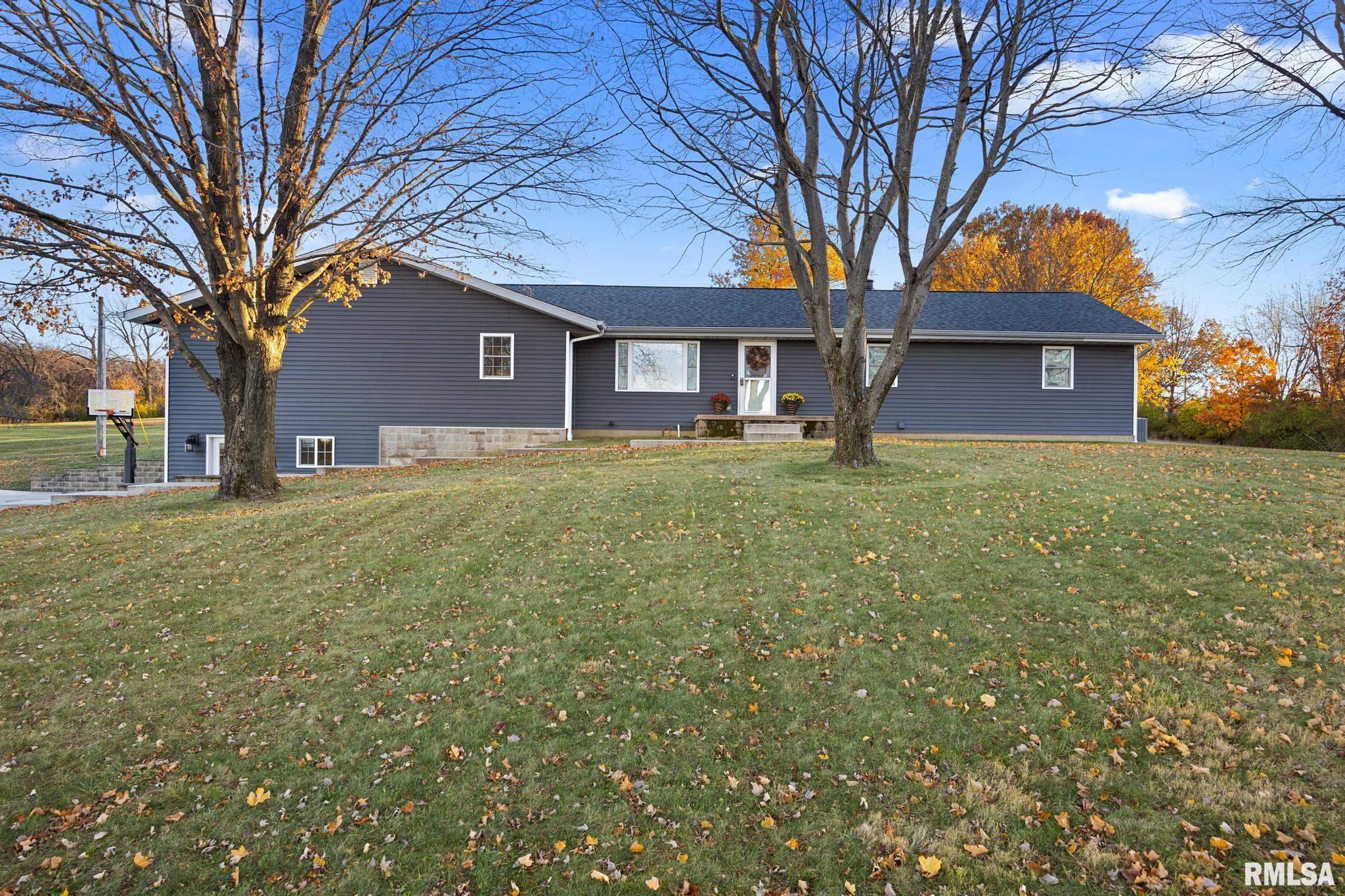 15945 Gresham Road Mackinaw, IL 61755 - Photo 4 of 54