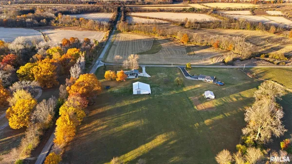 $549,900 | 15945 Gresham Road, Mackinaw, IL 61755