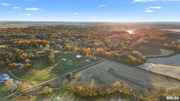 $549,900 | 15945 Gresham Road, Mackinaw, IL 61755
