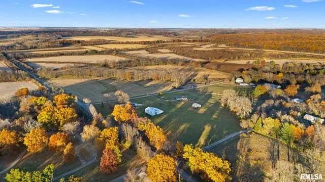 $565,000 | 15945 Gresham Road, Mackinaw, IL 61755