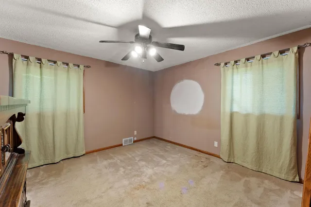 $450,000 | 2300 Pagel Road, Mendota Heights, MN 55120