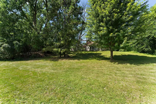 $450,000 | 2300 Pagel Road, Mendota Heights, MN 55120