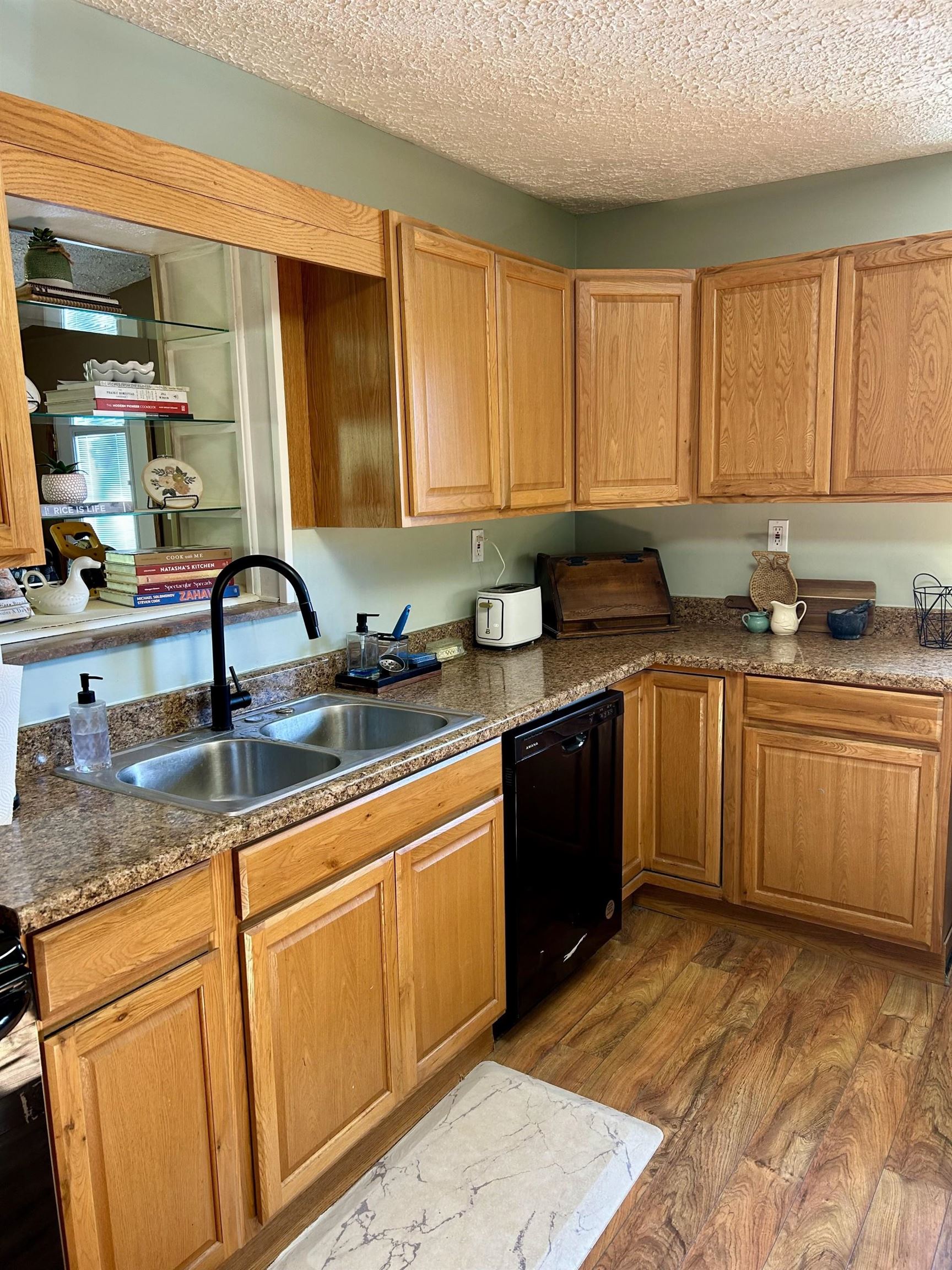 3034 Ohio River Road Huntington, WV 25702 - Photo 10 of 32 Gallery Image 10
