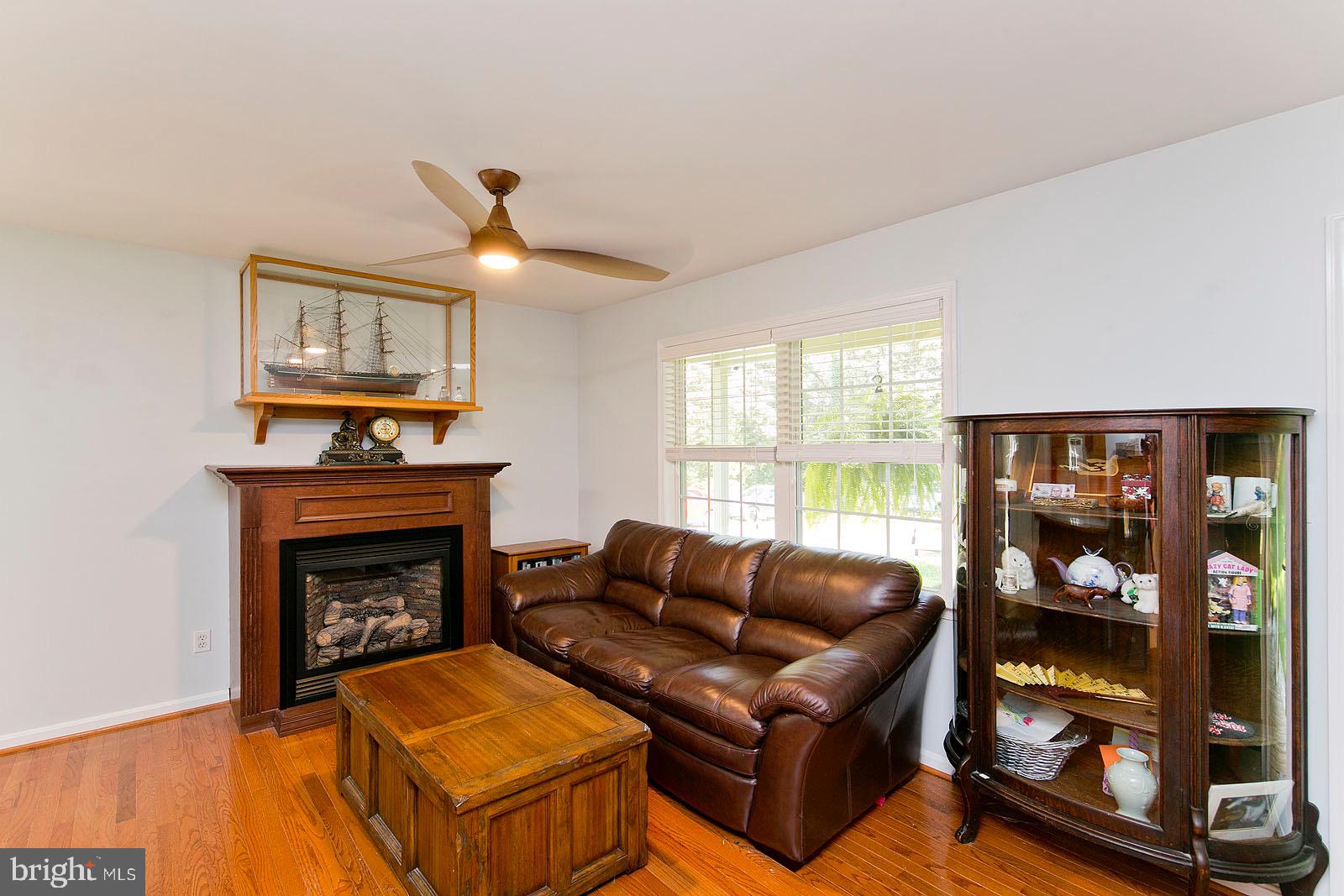 37 Beech Road Front Royal, VA 22630 - Photo 11 of 26 Enjoy this gas fireplace!