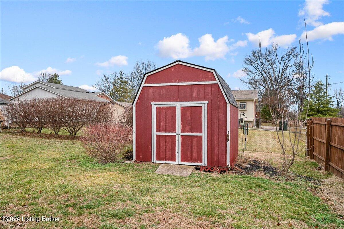10113 St Rene Road Louisville, KY 40299 - Photo 40 of 51 Storage Shed