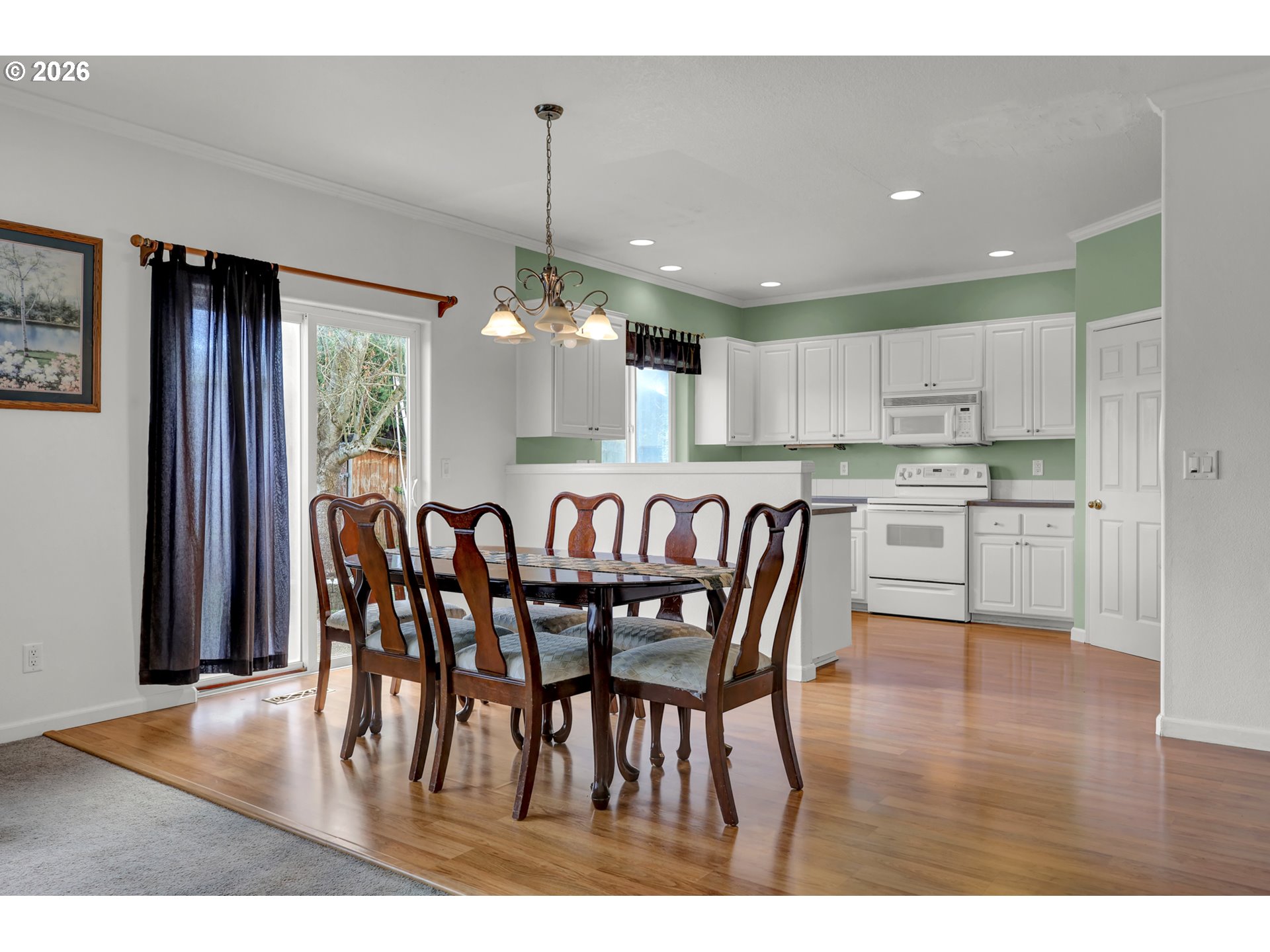 3886 Aerial Way Eugene, OR 97402 - Photo 12 of 45