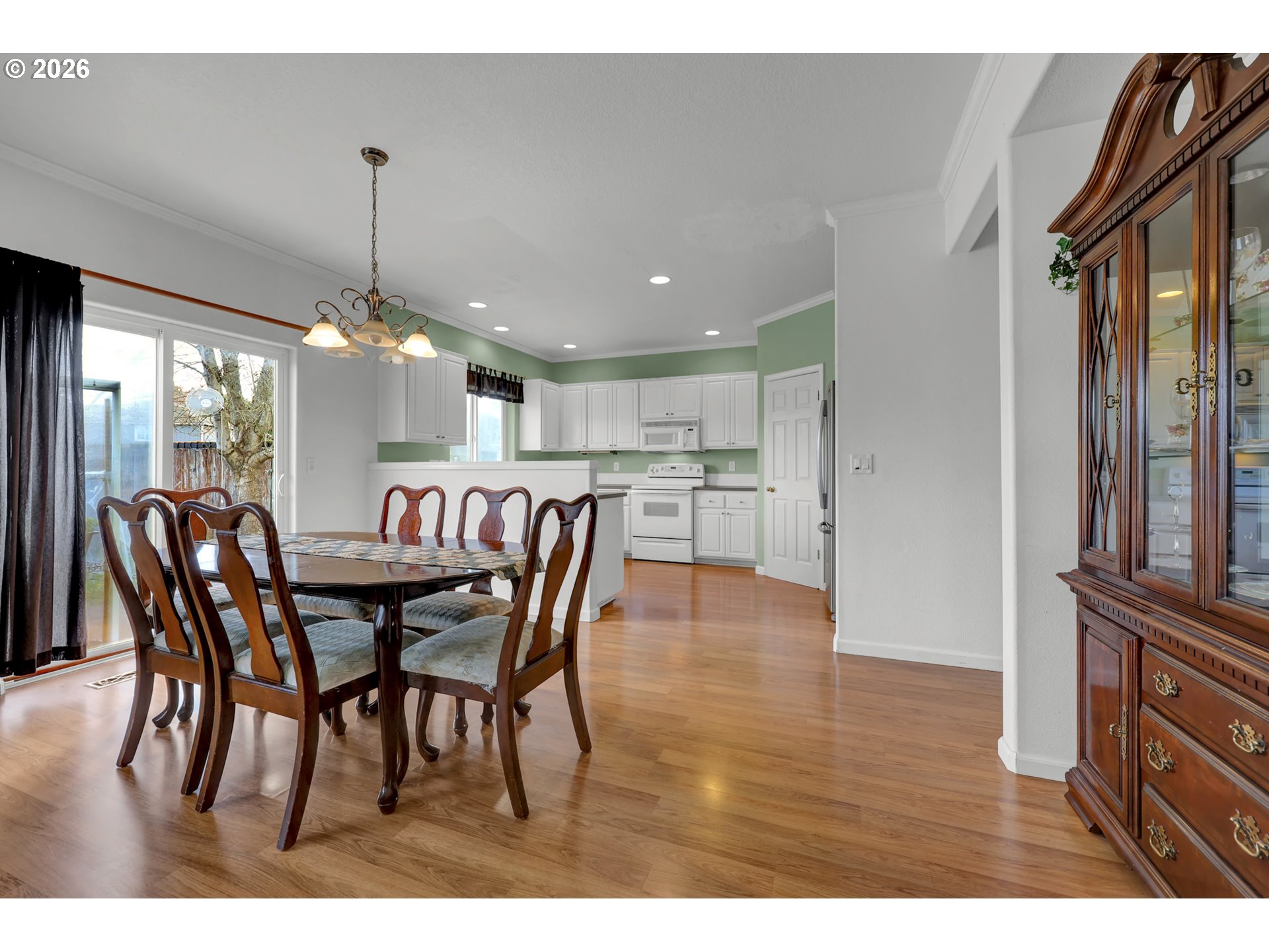 3886 Aerial Way Eugene, OR 97402 - Photo 13 of 45