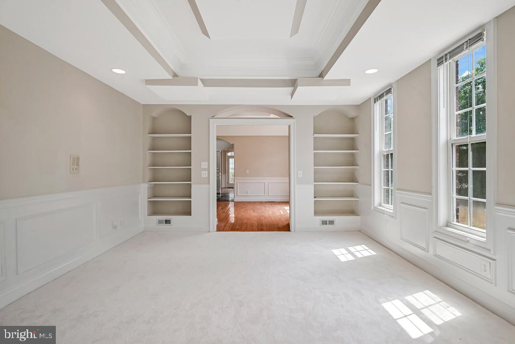 6614 Quander Road Alexandria, VA 22307 - Photo 9 of 67