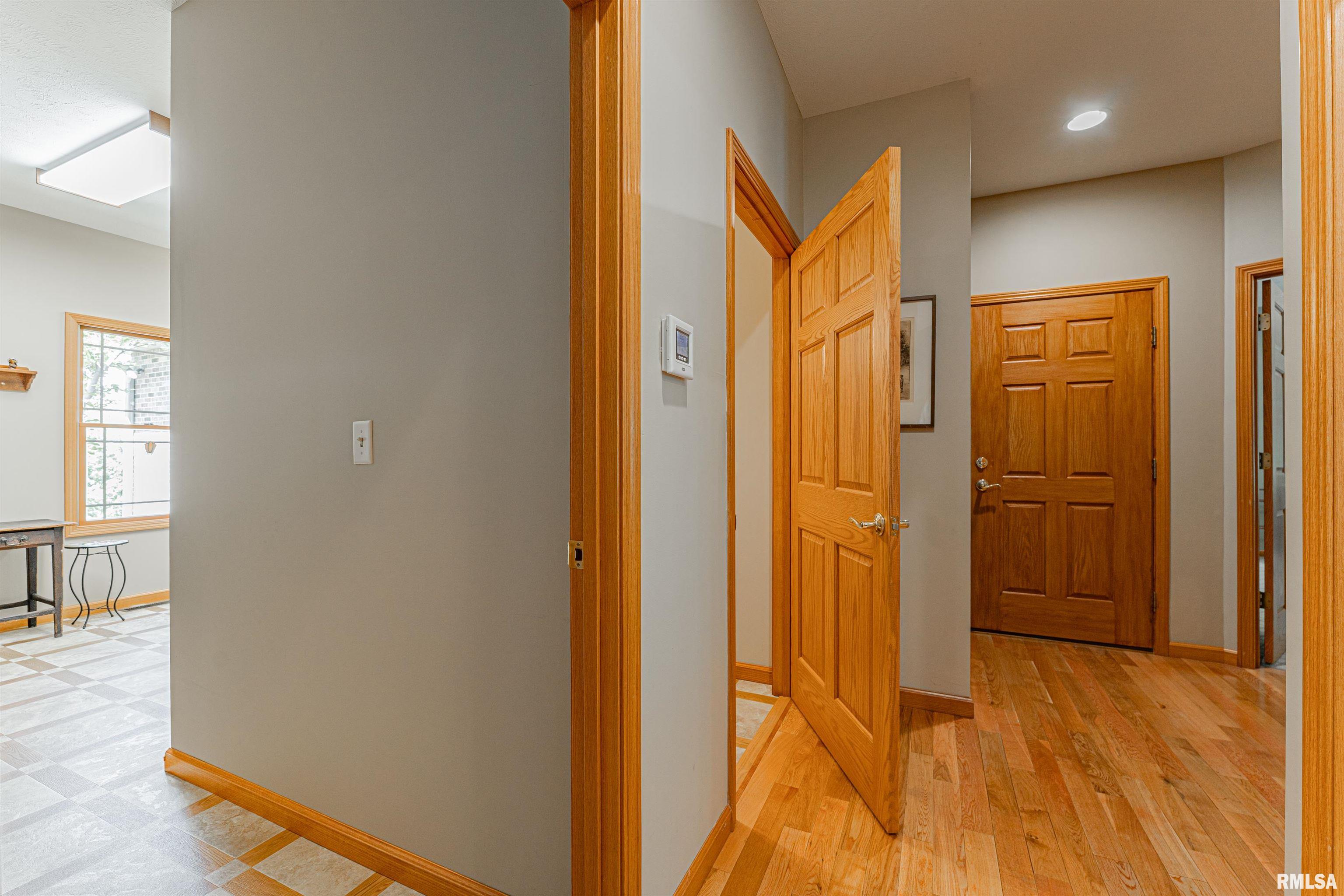 2 Edwards Trace Elkhart, IL 62634 - Photo 14 of 36