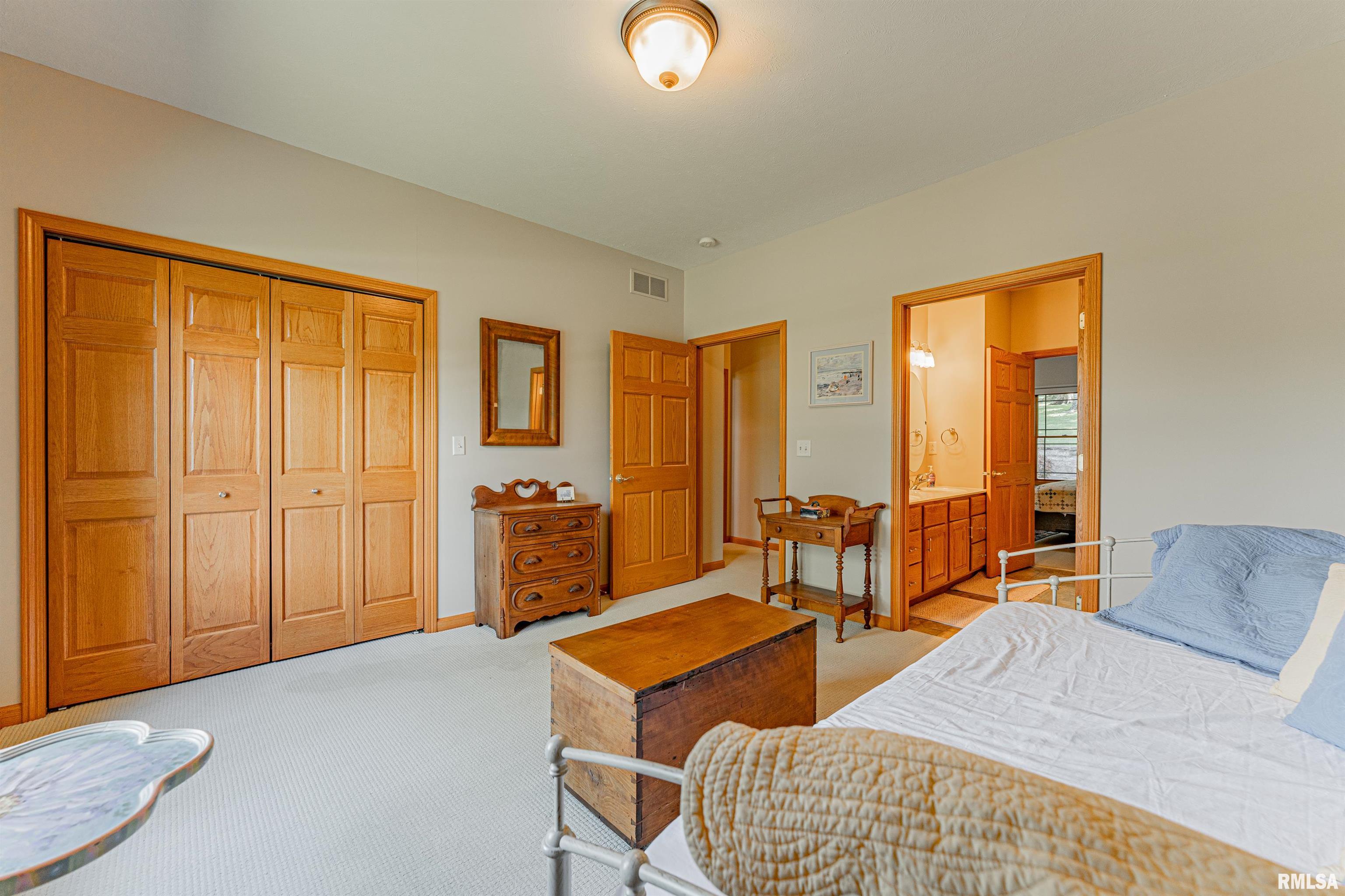 2 Edwards Trace Elkhart, IL 62634 - Photo 23 of 36