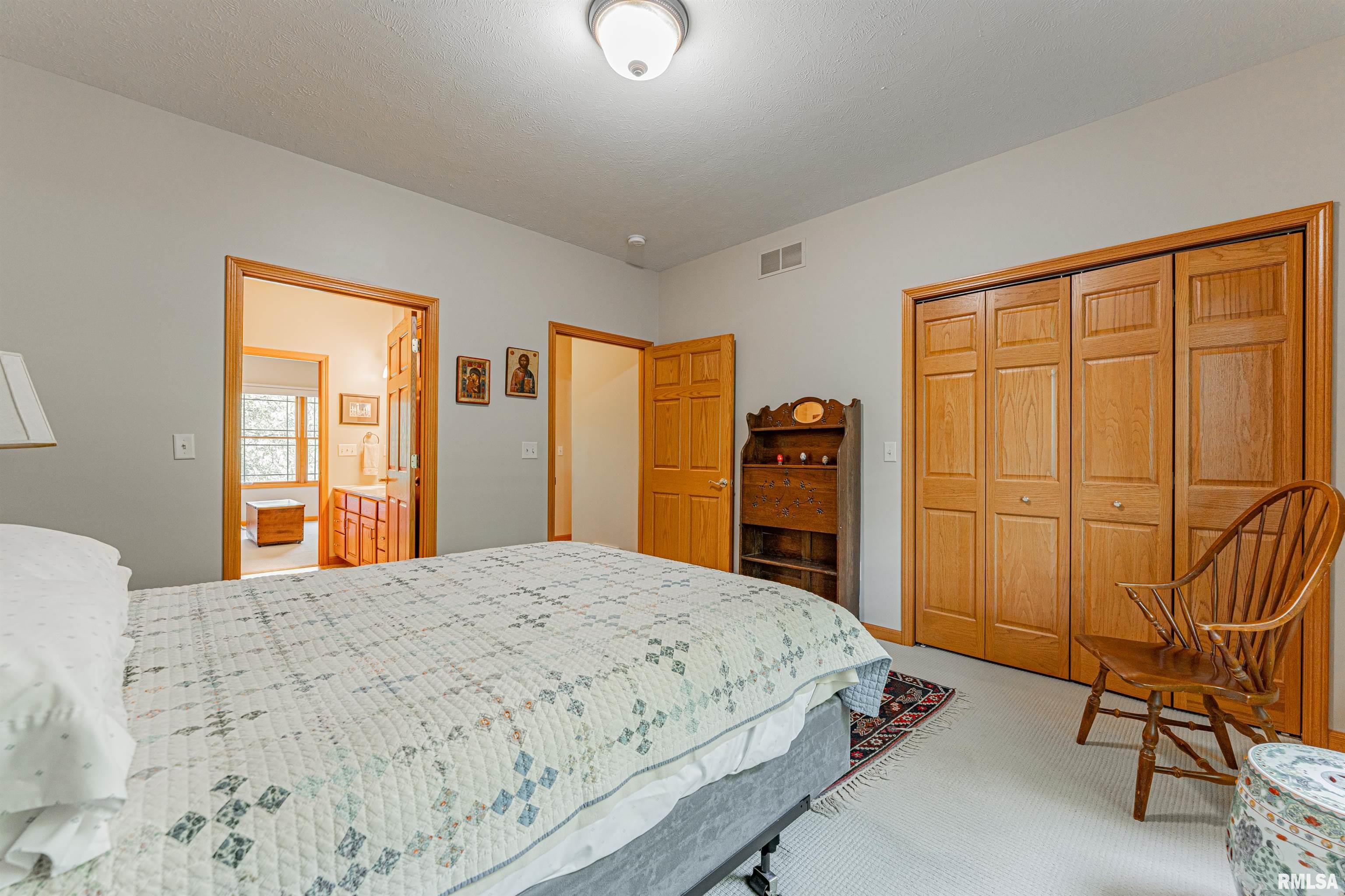 2 Edwards Trace Elkhart, IL 62634 - Photo 27 of 36