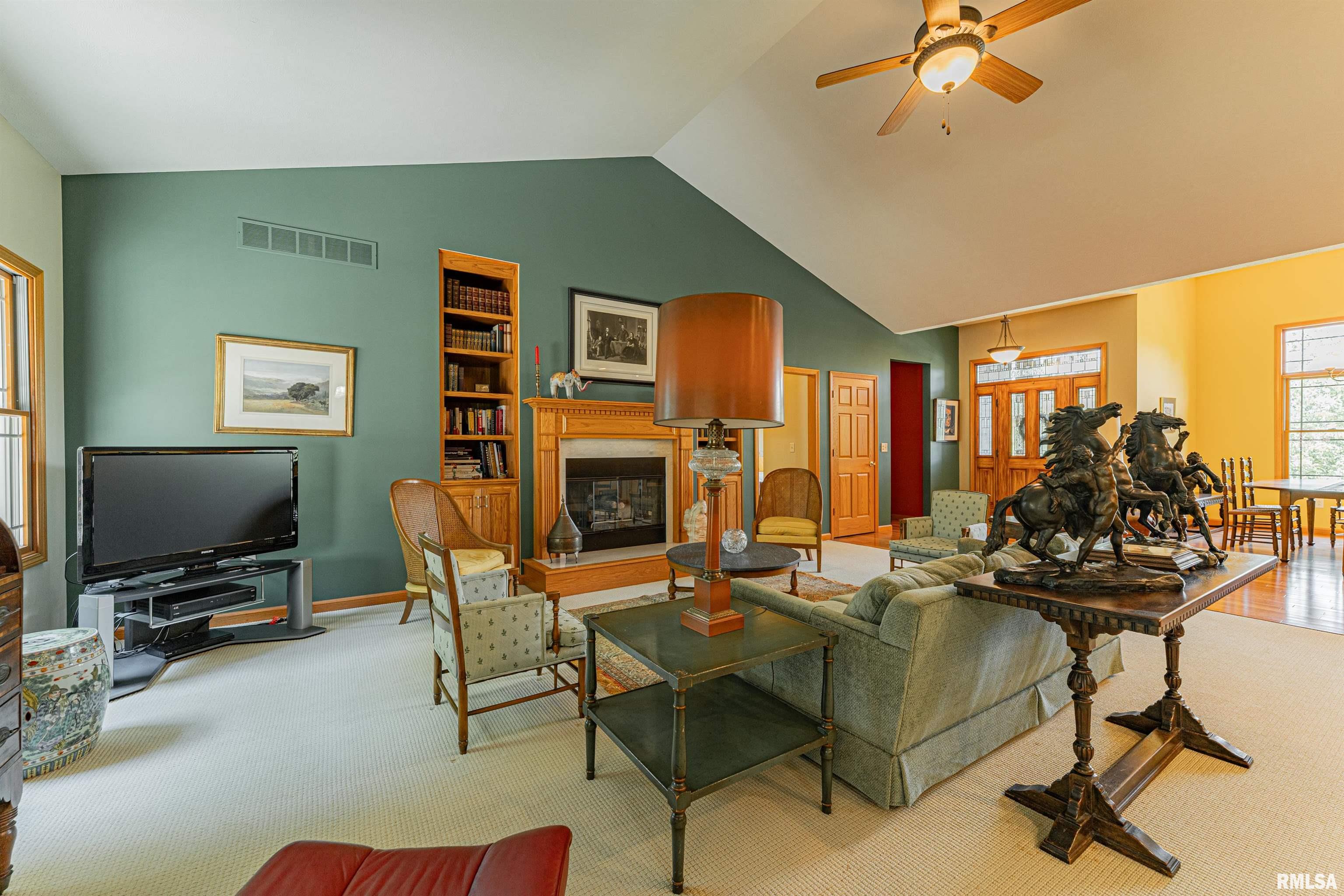 2 Edwards Trace Elkhart, IL 62634 - Photo 6 of 36