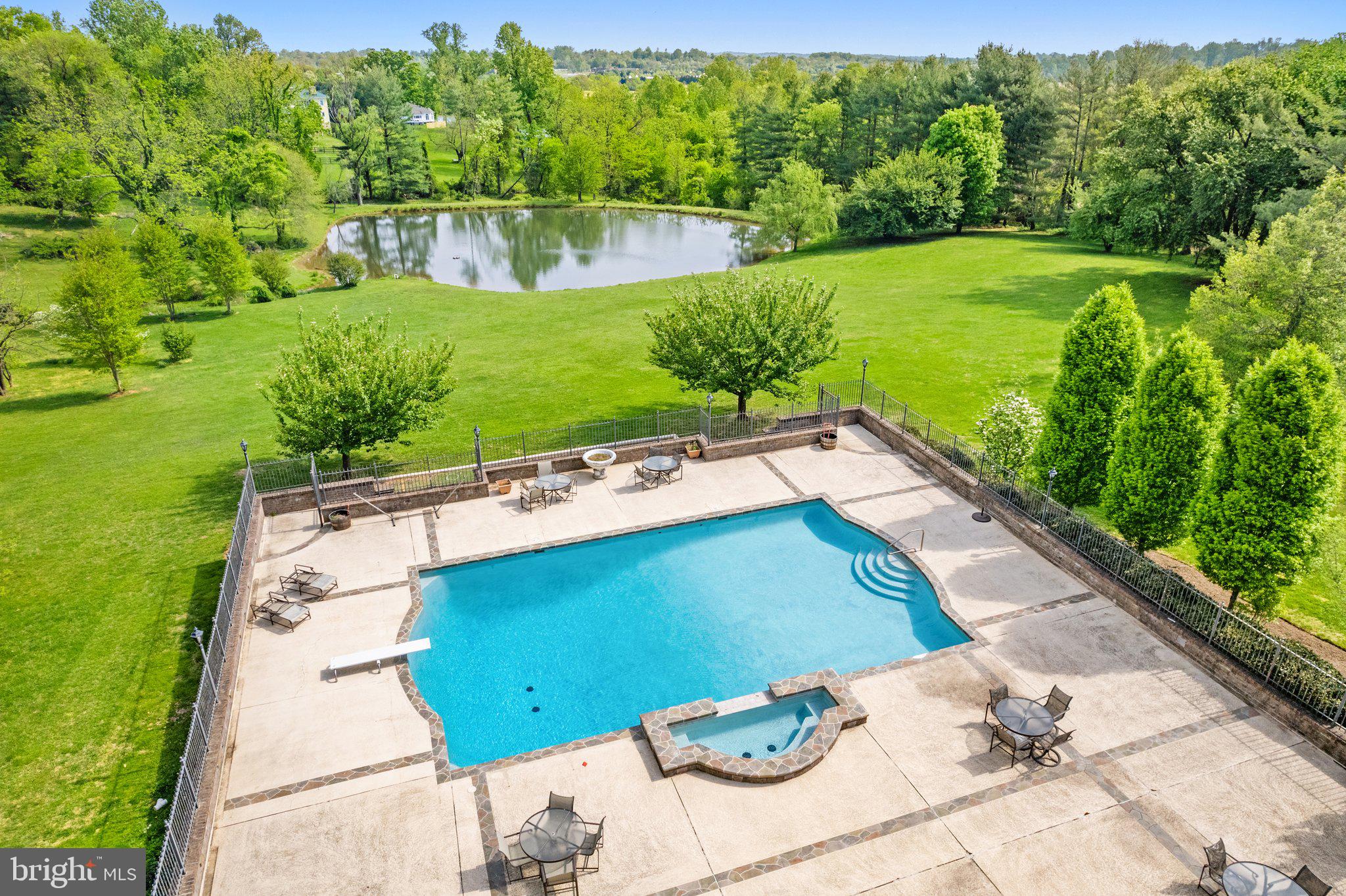 7138 Leeton Ridge Road Warrenton, VA 20186 - Photo 13 of 90